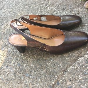 Women’s naturalizer sandals